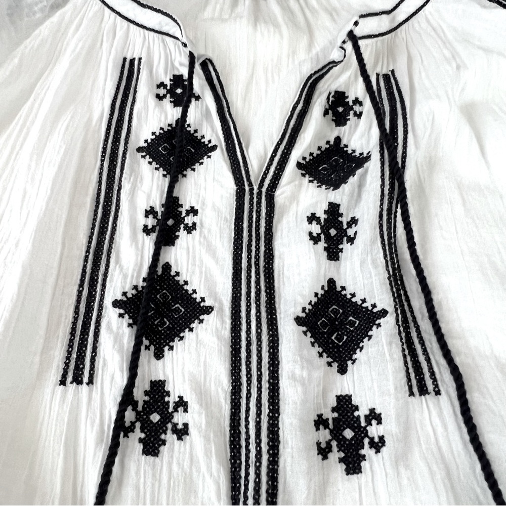 Loft Gauze Lightweight Embroidered Bohemian Blouse White and Blue Size M - Picture 10 of 16